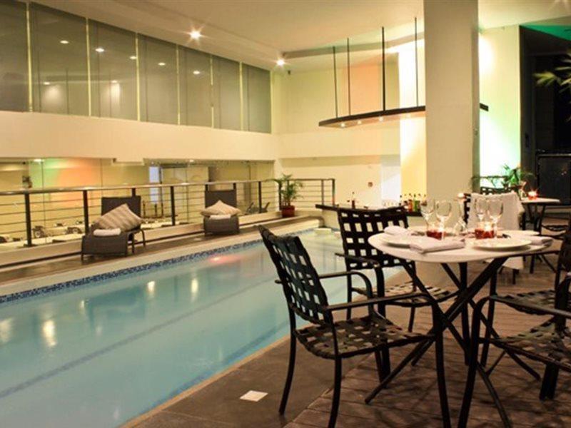 Cityscape Hotel Мандау Сити Екстериор снимка